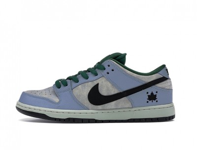 dunk low medusa
