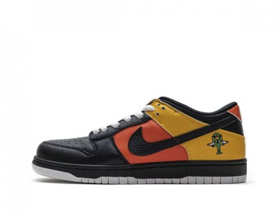 Fake Nike Dunk SB Low "Raygun"