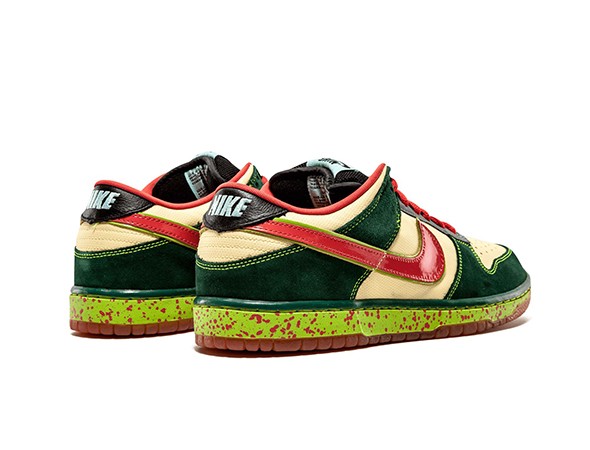nike dunks mosquito