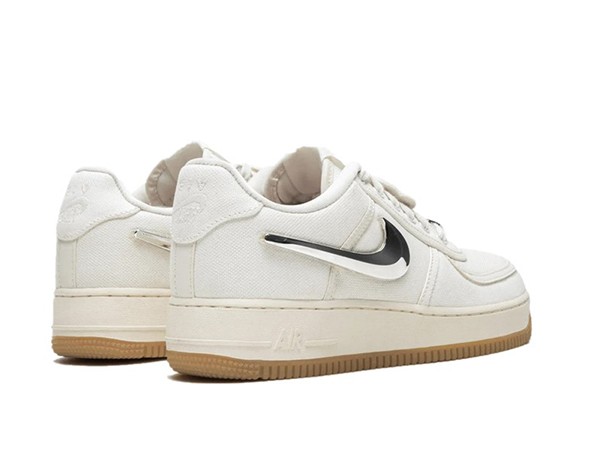 Fake travis scott store air force 1