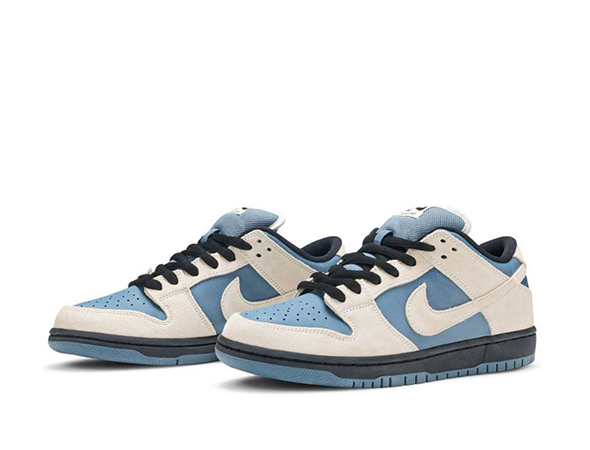nike dunk low dusty olive gold