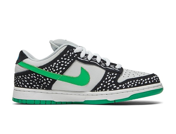 sb dunk low fake