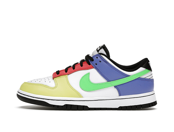 Nike dunk low wmns green strike Clearance