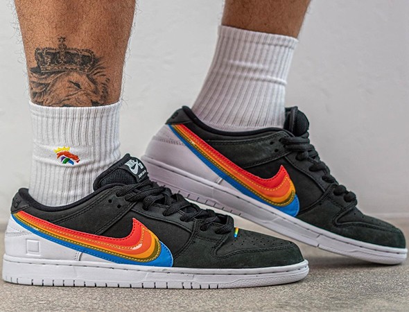 nike dunk rainbow