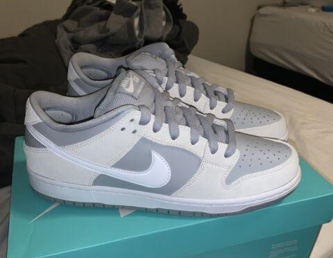 sb dunk low summit white